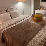 Bed & Breakfast Double With Balcony Parigi