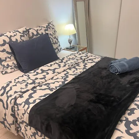 Bed & Breakfast Double With Balcony Paris